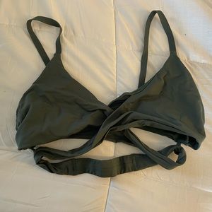 Lululemon cross cross sports bra sage green